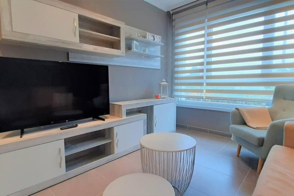 Apartamento Playa Foz Con Piscina Y Parking 010 Lejlighed Eksteriør billede