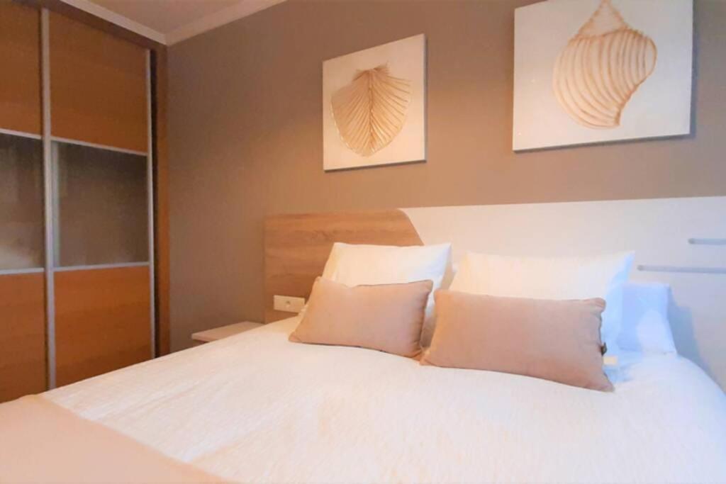 Apartamento Playa Foz Con Piscina Y Parking 010 Lejlighed Eksteriør billede